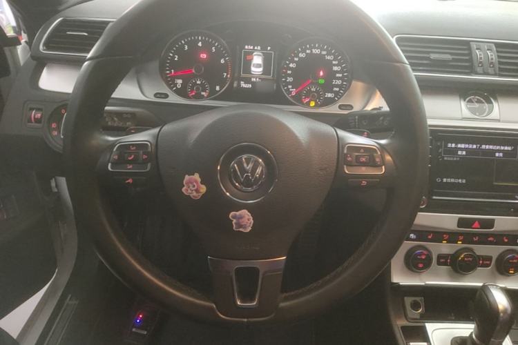 Used Volkswagen FAW-Volkswagen CC 2018 1.8TSI Luxury Model Steering Wheel