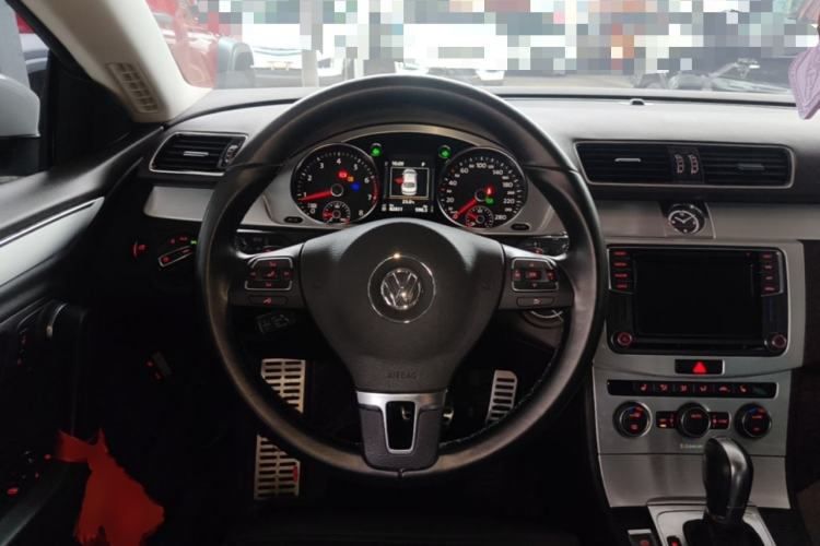 Used Volkswagen FAW-Volkswagen CC 2018 1.8TSI Luxury Model Steering Wheel