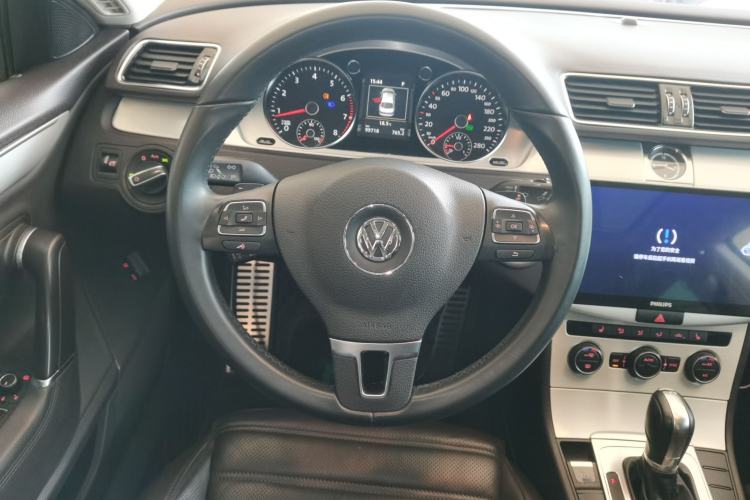 Used Volkswagen FAW-Volkswagen CC 2018 1.8TSI Luxury Model Steering Wheel