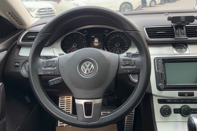 Used Volkswagen FAW-Volkswagen CC 2018 1.8TSI Luxury Model Steering Wheel