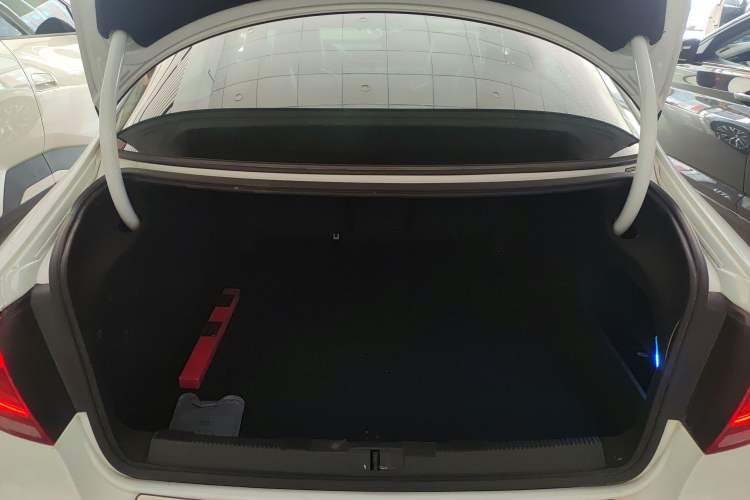 Used Volkswagen FAW-Volkswagen CC 2018 1.8TSI Luxury Model Trunk