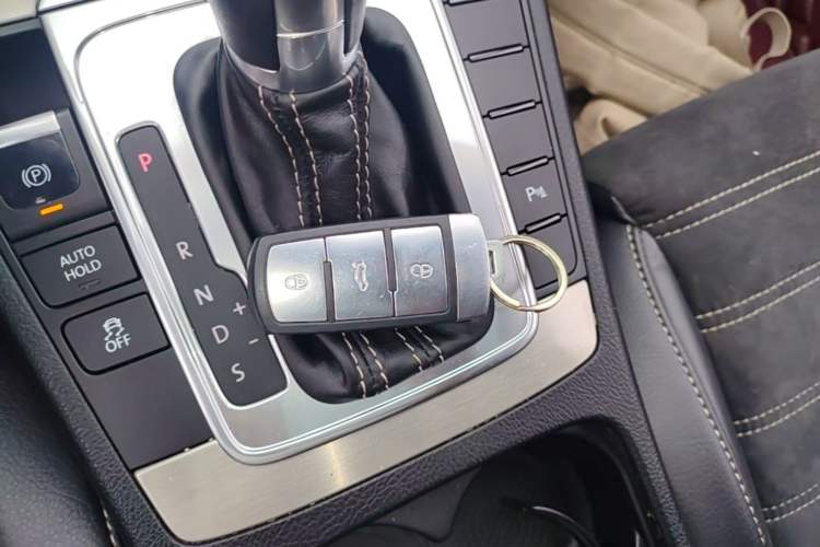 Used Volkswagen FAW-Volkswagen CC 2018 1.8TSI Prestige Model Vehicle Key