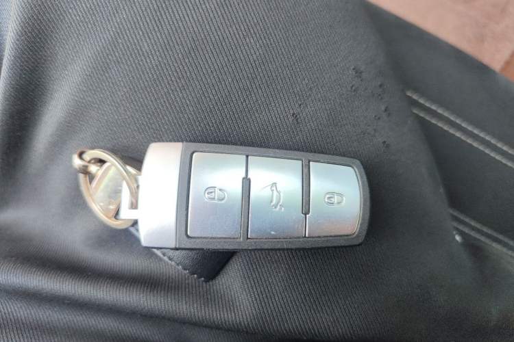 Used Volkswagen FAW-Volkswagen CC 2018 1.8TSI Prestige Model Vehicle Key