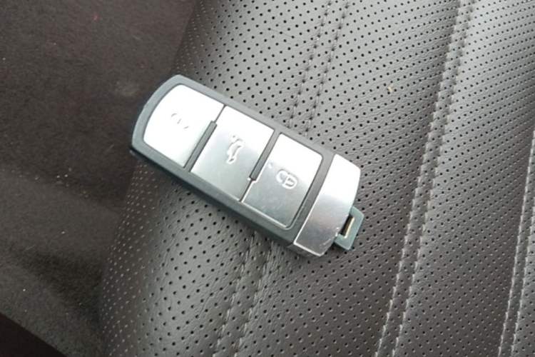 Used Volkswagen FAW-Volkswagen CC 2018 1.8TSI Luxury Model Vehicle Key