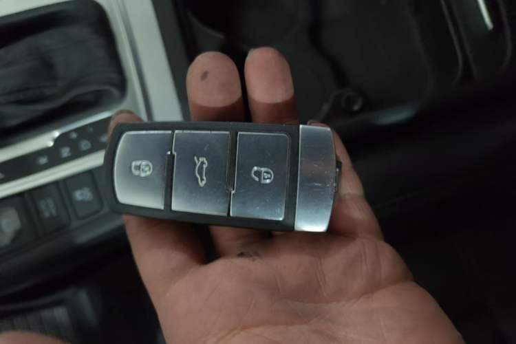 Used Volkswagen FAW-Volkswagen CC 2018 1.8TSI Prestige Model Vehicle Key