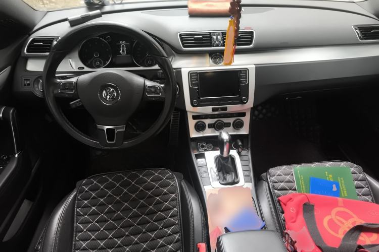 Used Volkswagen FAW-Volkswagen CC 2018 1.8TSI Prestige Model Center Console
