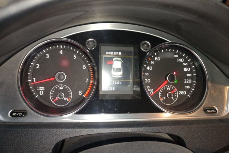 Used Volkswagen FAW-Volkswagen CC 2018 1.8TSI Luxury Model Instrument Cluster