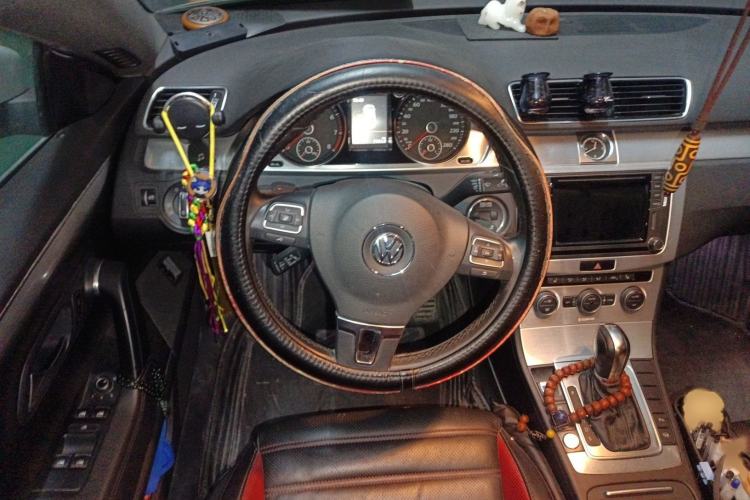 Used Volkswagen FAW-Volkswagen CC 2018 1.8TSI Luxury Model Steering Wheel