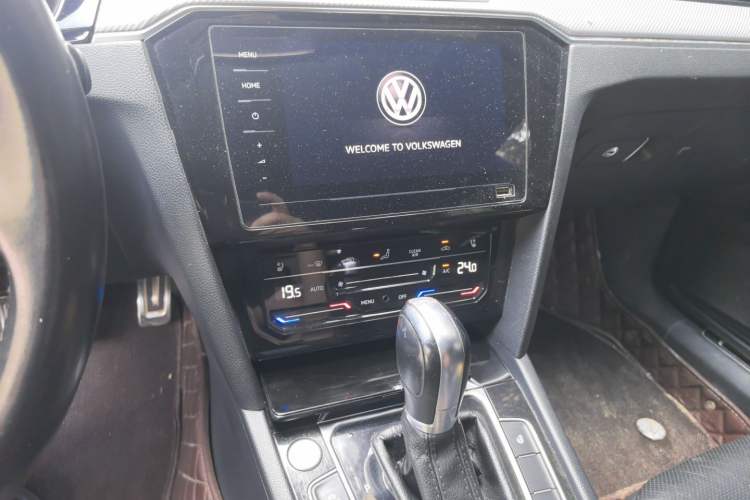 Used Volkswagen FAW-Volkswagen CC 2019 330TSI Glamour Edition China VI Audio And AC Panel