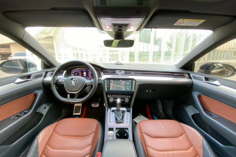 Used Volkswagen FAW-Volkswagen CC 2019 380TSI Glamour Edition China V Standard Center Console