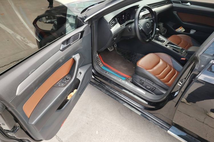 Used Volkswagen FAW-Volkswagen CC 2019 380TSI Glamour Edition China V Standard Driver Seat
