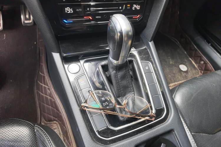 Used Volkswagen FAW-Volkswagen CC 2019 330TSI Glamour Edition China VI Gear Lever