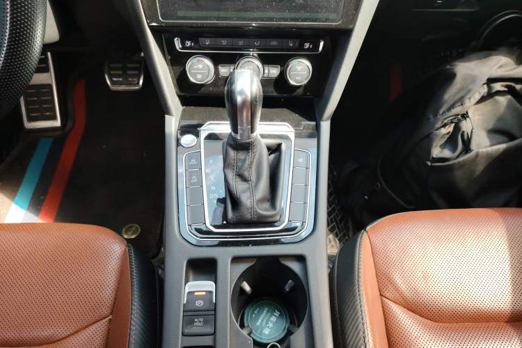 Used Volkswagen FAW-Volkswagen CC 2019 380TSI Glamour Edition China V Standard Gear Lever