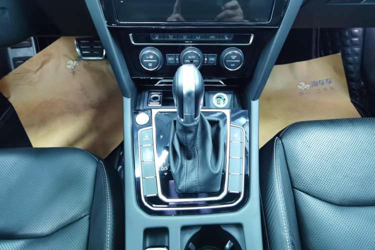 Used Volkswagen FAW-Volkswagen CC 2019 380TSI Glamour Edition China VI Standard Gear Lever