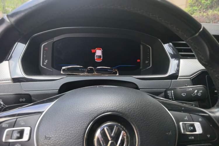 Used Volkswagen FAW-Volkswagen CC 2019 330TSI Glamour Edition China VI Instrument Cluster