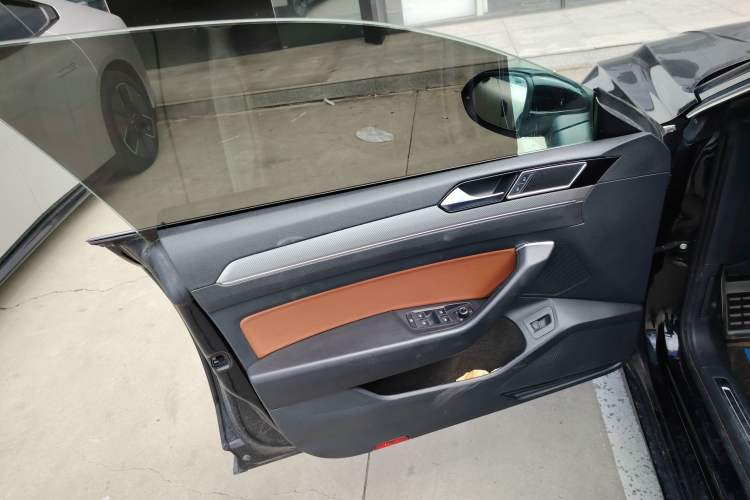 Used Volkswagen FAW-Volkswagen CC 2019 380TSI Glamour Edition China V Standard Left Front Door Interior