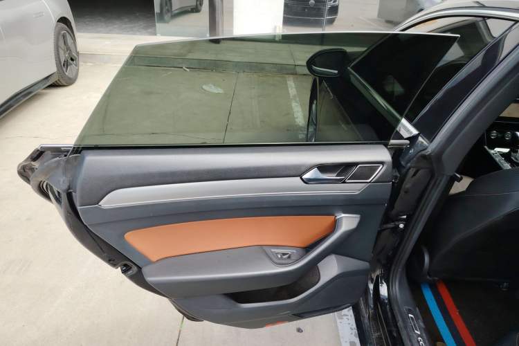 Used Volkswagen FAW-Volkswagen CC 2019 380TSI Glamour Edition China V Standard Left Rear Door Interior