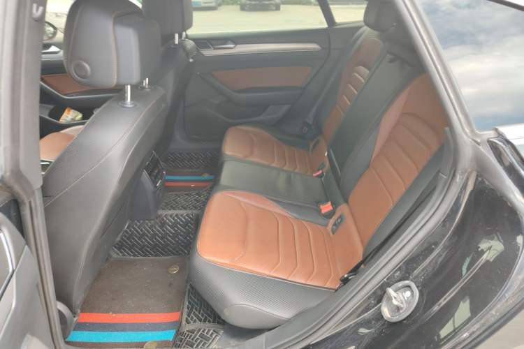 Used Volkswagen FAW-Volkswagen CC 2019 380TSI Glamour Edition China V Standard Left Rear Seat