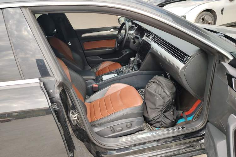Used Volkswagen FAW-Volkswagen CC 2019 380TSI Glamour Edition China V Standard Right Front Seat