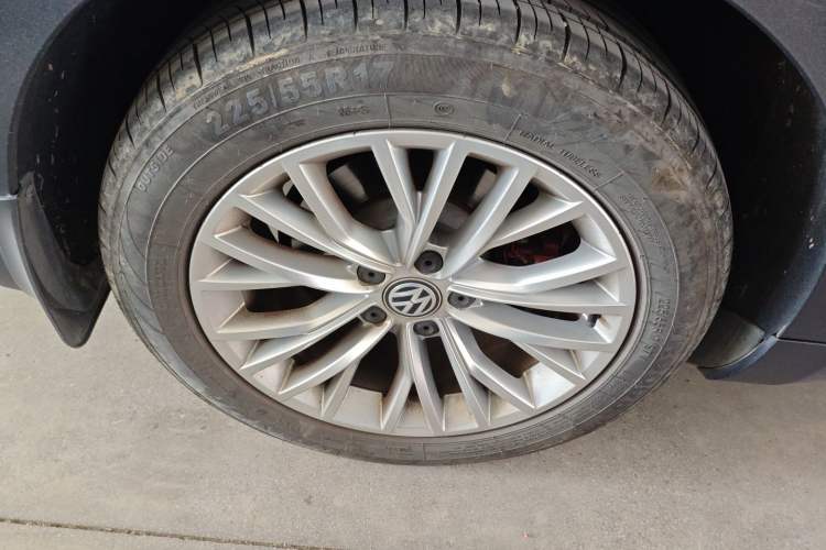 Used Volkswagen FAW-Volkswagen CC 2019 330TSI Glamour Edition China VI Right Rear Wheel Hub
