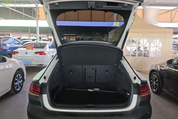 Used Volkswagen FAW-Volkswagen CC 2019 330TSI Glamour Edition China VI Trunk