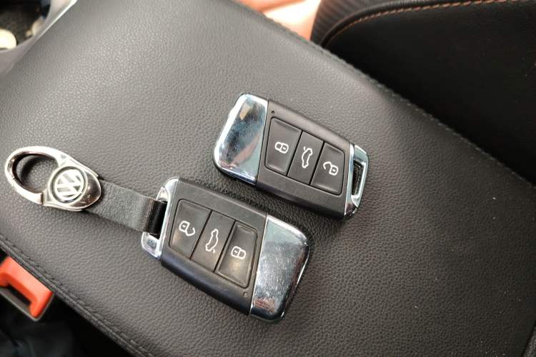 Used Volkswagen FAW-Volkswagen CC 2019 380TSI Glamour Edition China V Standard Vehicle Key