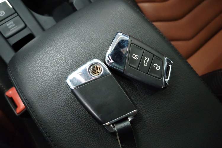 Used Volkswagen FAW-Volkswagen CC 2019 380TSI Glamour Edition China V Standard Vehicle Key