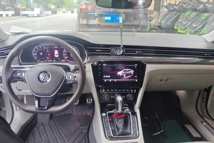 Used Volkswagen FAW-Volkswagen CC 2019 380TSI Yeyan Edition China V Standard Center Console