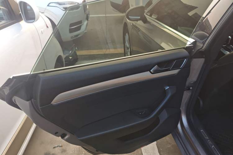 Used Volkswagen FAW-Volkswagen CC 2019 330TSI Huayan Edition China VI Left Rear Door Interior