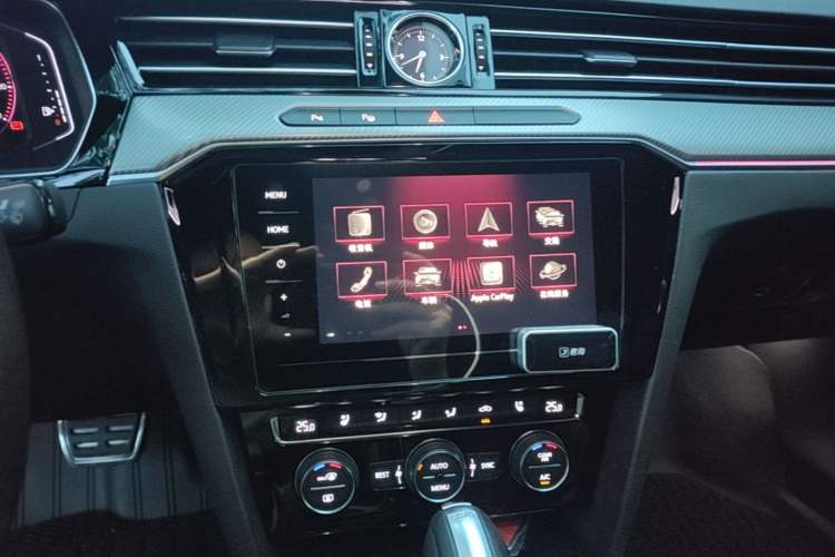Used Volkswagen FAW-Volkswagen CC 2019 330TSI Glamour Edition China VI Audio And AC Panel