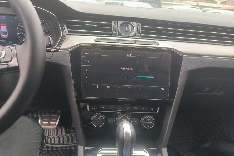 Used Volkswagen FAW-Volkswagen CC 2019 380TSI Yeyan Edition China V Standard Center Console
