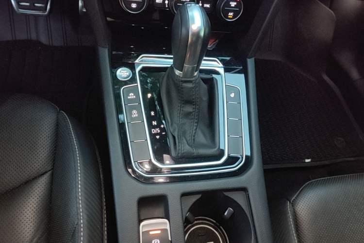 Used Volkswagen FAW-Volkswagen CC 2019 330TSI Glamour Edition China VI Gear Lever