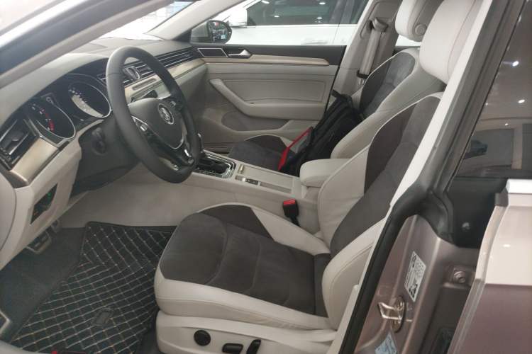 Used Volkswagen FAW-Volkswagen CC 2019 330TSI Huayan Edition China V Standard Left Front Seat