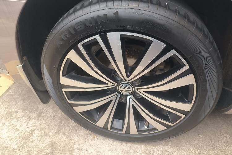 Used Volkswagen FAW-Volkswagen CC 2019 380TSI Yeyan Edition China V Standard Right Rear Wheel Hub