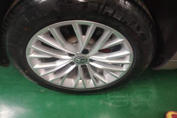 Used Volkswagen FAW-Volkswagen CC 2019 380TSI Glamour Edition China V Standard Right Rear Wheel Hub