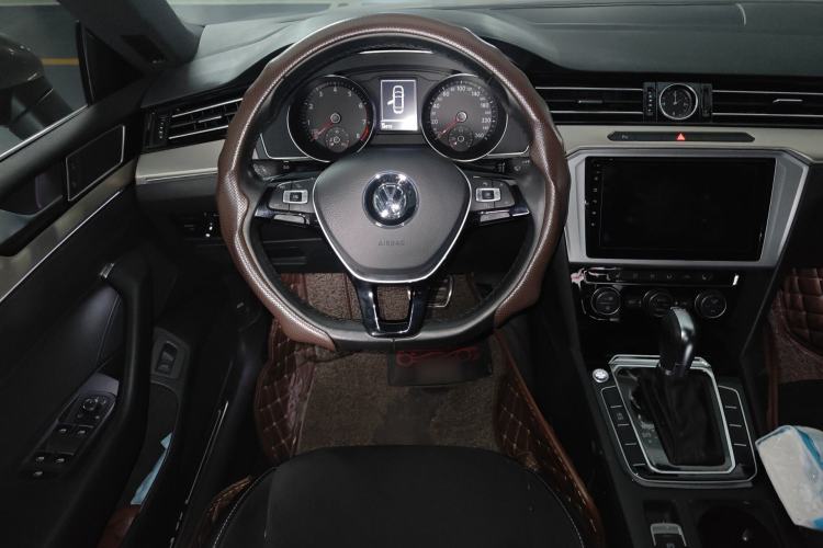 Used Volkswagen FAW-Volkswagen CC 2019 330TSI Huayan Edition China VI Steering Wheel