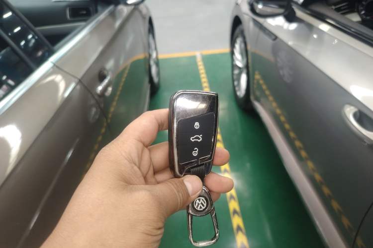 Used Volkswagen FAW-Volkswagen CC 2019 380TSI Glamour Edition China V Standard Vehicle Key