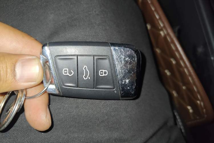 Used Volkswagen FAW-Volkswagen CC 2019 330TSI Huayan Edition China VI Vehicle Key