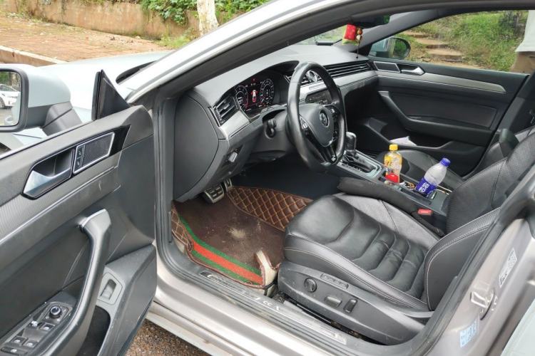 Used Volkswagen FAW-Volkswagen CC 2019 330TSI Glamour Edition China V Standard Driver Seat