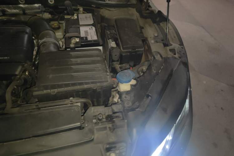 Used Volkswagen FAW-Volkswagen CC 2019 380TSI Glamour Edition China V Standard Engine Bay Left
