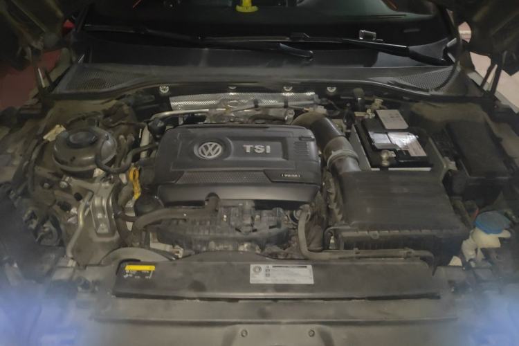 Used Volkswagen FAW-Volkswagen CC 2019 380TSI Glamour Edition China V Standard Engine Bay
