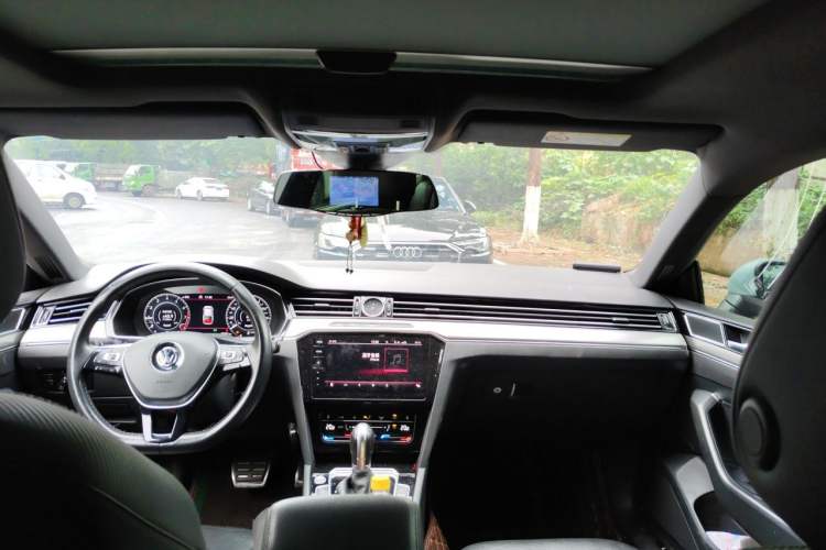 Used Volkswagen FAW-Volkswagen CC 2019 330TSI Glamour Edition China V Standard Headliner