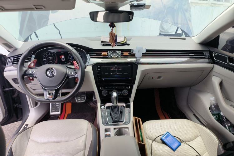 Used Volkswagen FAW-Volkswagen CC 2019 380TSI Yeyan Edition China VI Standard Interior 2
