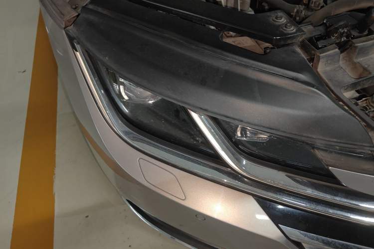Used Volkswagen FAW-Volkswagen CC 2019 380TSI Yeyan Edition China V Standard Right Front Headlight