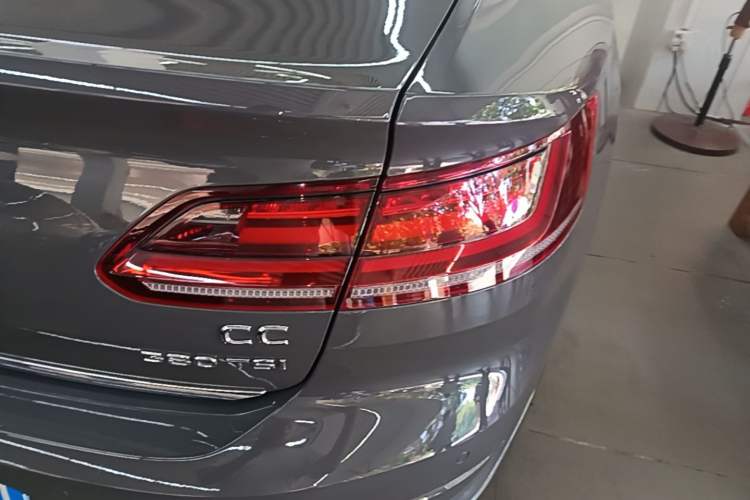 Used Volkswagen FAW-Volkswagen CC 2019 380TSI Glamour Edition China V Standard Right Rear Taillight