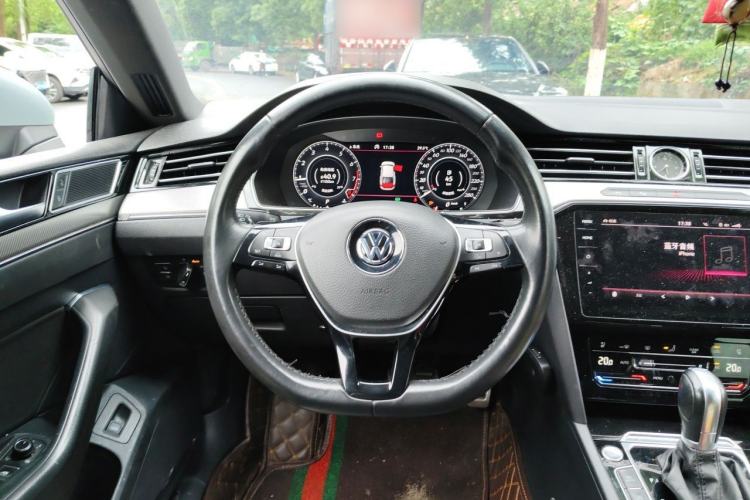 Used Volkswagen FAW-Volkswagen CC 2019 330TSI Glamour Edition China V Standard Steering Wheel