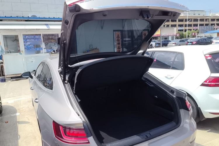 Used Volkswagen FAW-Volkswagen CC 2019 330TSI Huayan Edition China VI Trunk