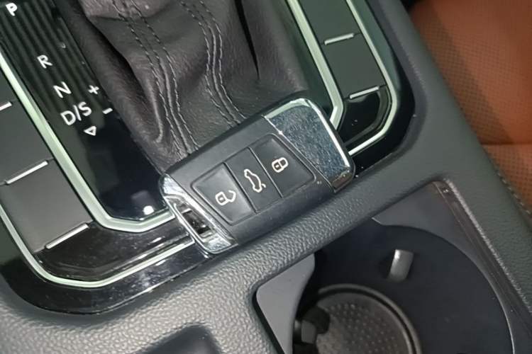 Used Volkswagen FAW-Volkswagen CC 2019 380TSI Glamour Edition China V Standard Vehicle Key