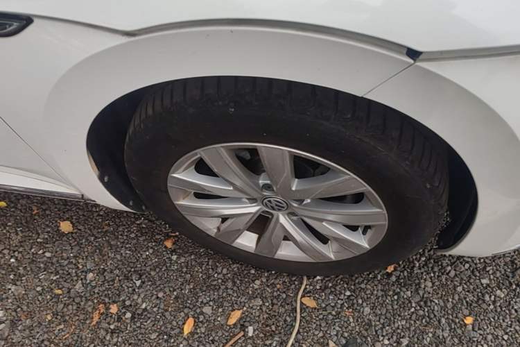 Used Volkswagen FAW-Volkswagen CC 2019 330TSI Huayan Edition China VI Right Front Wheel Hub