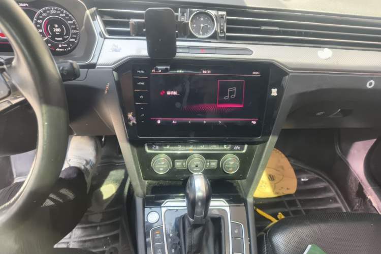 Used Volkswagen FAW-Volkswagen CC 2019 330TSI Glamour Edition China V Standard Audio And AC Panel